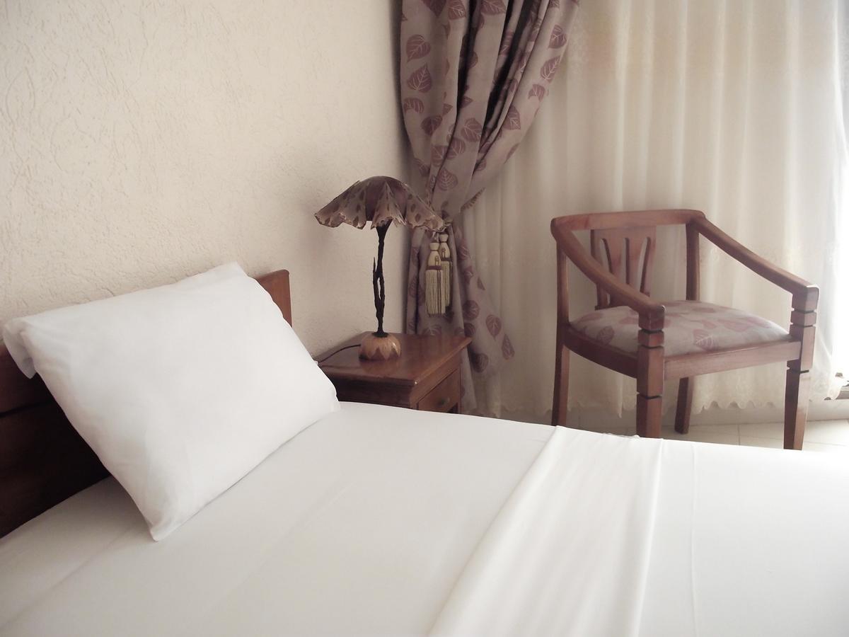 Hotel Ghis Palace Baguida ภายนอก รูปภาพ