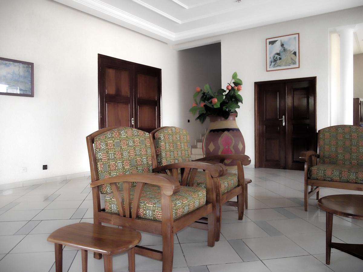 Hotel Ghis Palace Baguida ภายนอก รูปภาพ