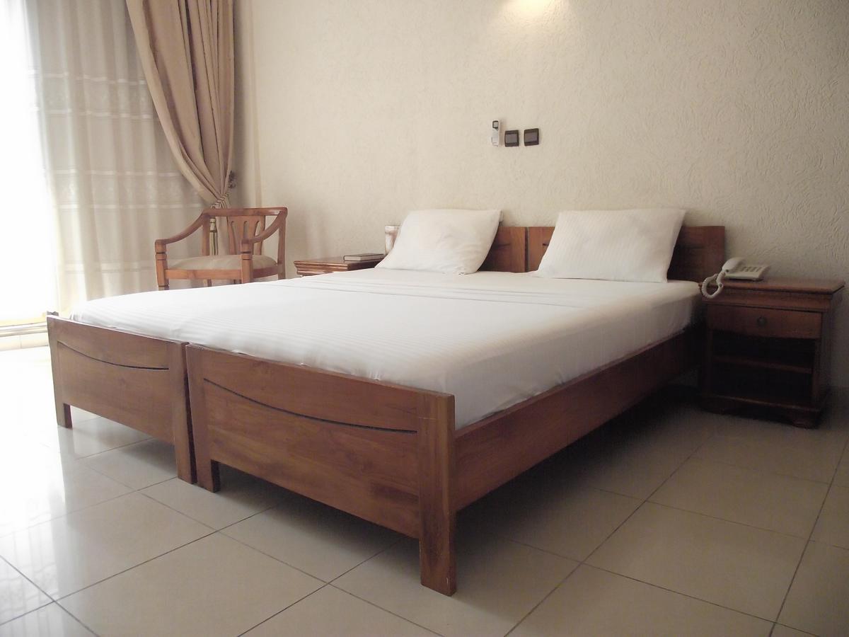 Hotel Ghis Palace Baguida ภายนอก รูปภาพ