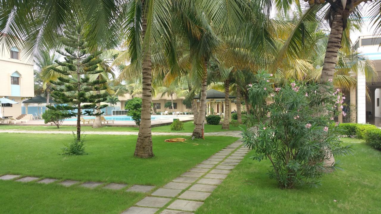 Hotel Ghis Palace Baguida ภายนอก รูปภาพ